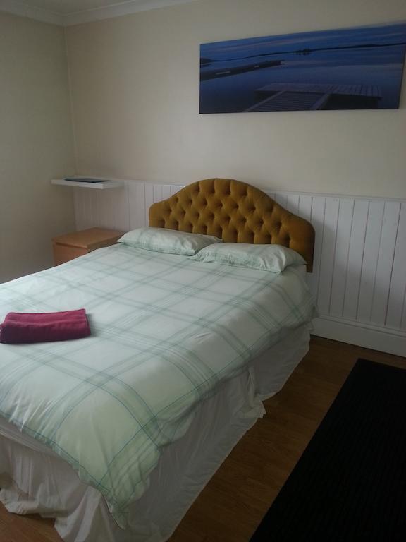 Llanion Lodge Saint Florence Habitación foto